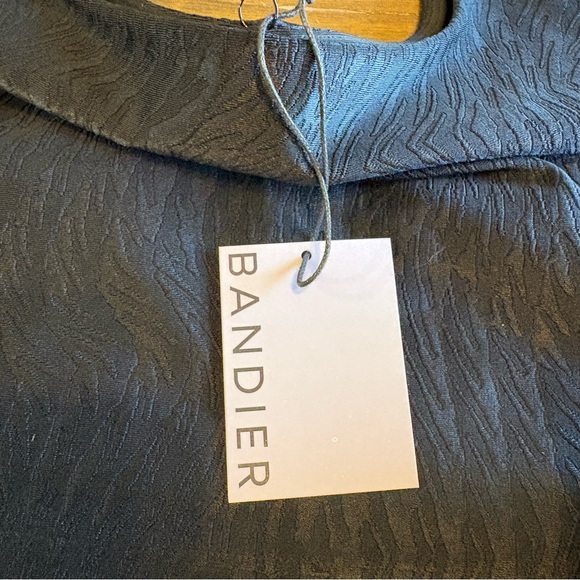 Bandier Black Jacquard Tempo Crop Bra S Slick Edgy Gym Yoga Sports Bra Lined - Picture 5 of 8